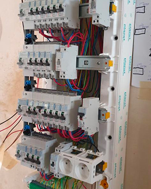 rénovation et mise en aux normes des installations électriques 
