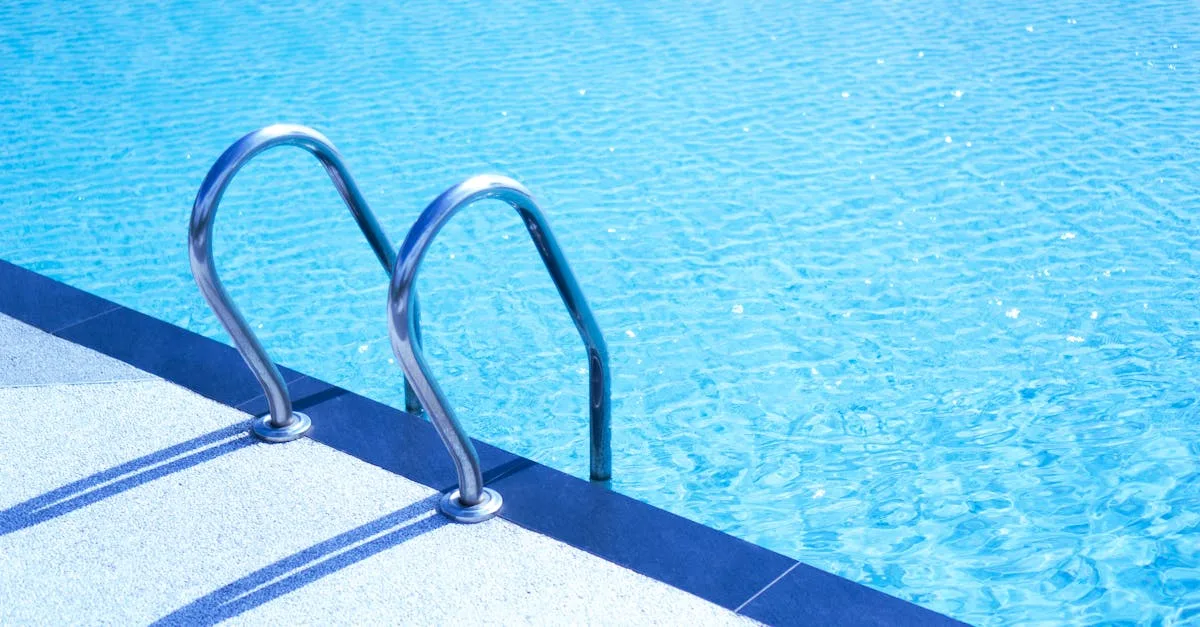 découvrez notre échelle de piscine hors sol, conçue pour faciliter l'accès à votre piscine en toute sécurité et confort. installation simple et matériaux résistants pour une utilisation durable.