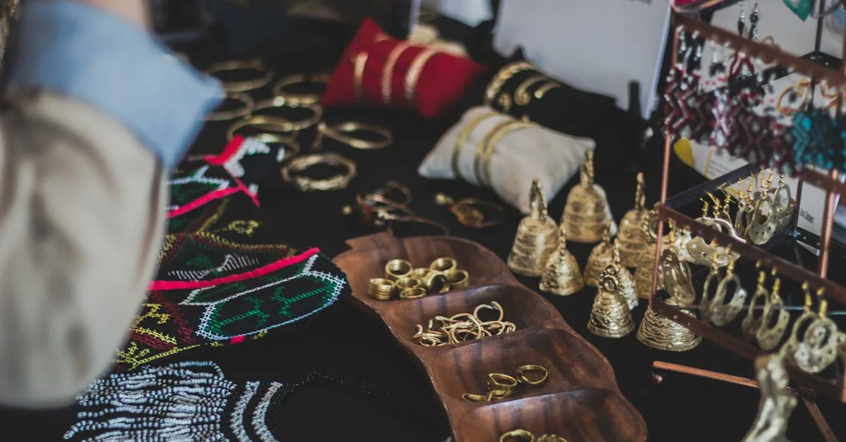 découvrez notre collection unique de bijoux artisanaux, faits à la main avec passion et savoir-faire pour sublimer votre style.