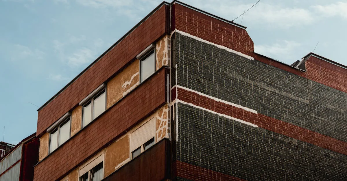 découvrez le coût de l'isolation extérieure et comment optimiser votre budget pour améliorer l'efficacité énergétique de votre habitation.