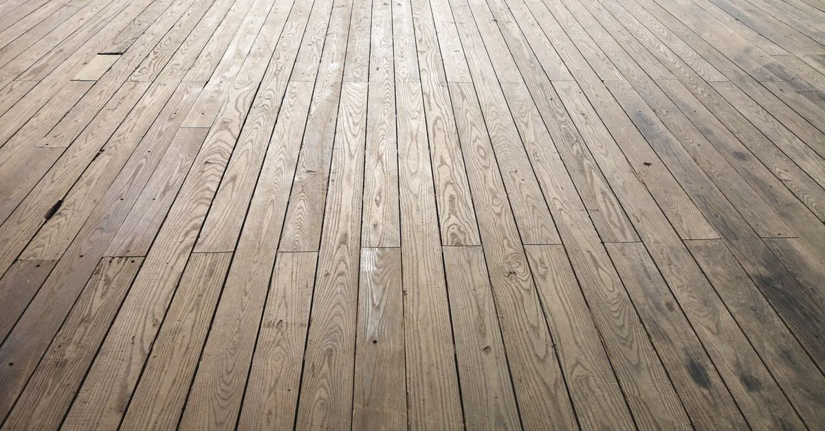 découvrez les causes courantes des grincements de plancher et des solutions efficaces pour les éliminer rapidement et profiter d'un sol silencieux.