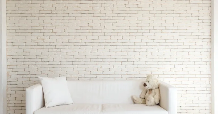 un mur porteur est un élément essentiel de la structure d'un bâtiment, supportant le poids des étages supérieurs et assurant la stabilité de l'ensemble. découvrez son rôle et son importance dans la construction.