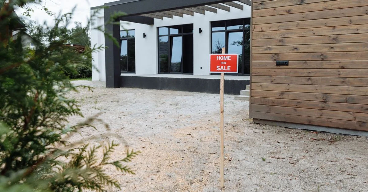 découvrez nos services immobiliers professionnels pour l'achat, la vente et la location de biens. accompagnement personnalisé et expertise locale pour vos projets immobiliers.