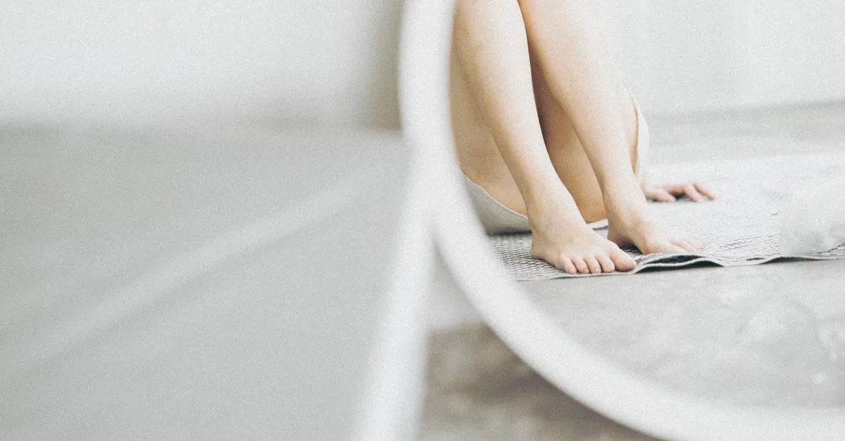 découvrez nos tapis de sécurité en diatomite, alliant absorption optimale et surface antidérapante pour un environnement sûr et sec.