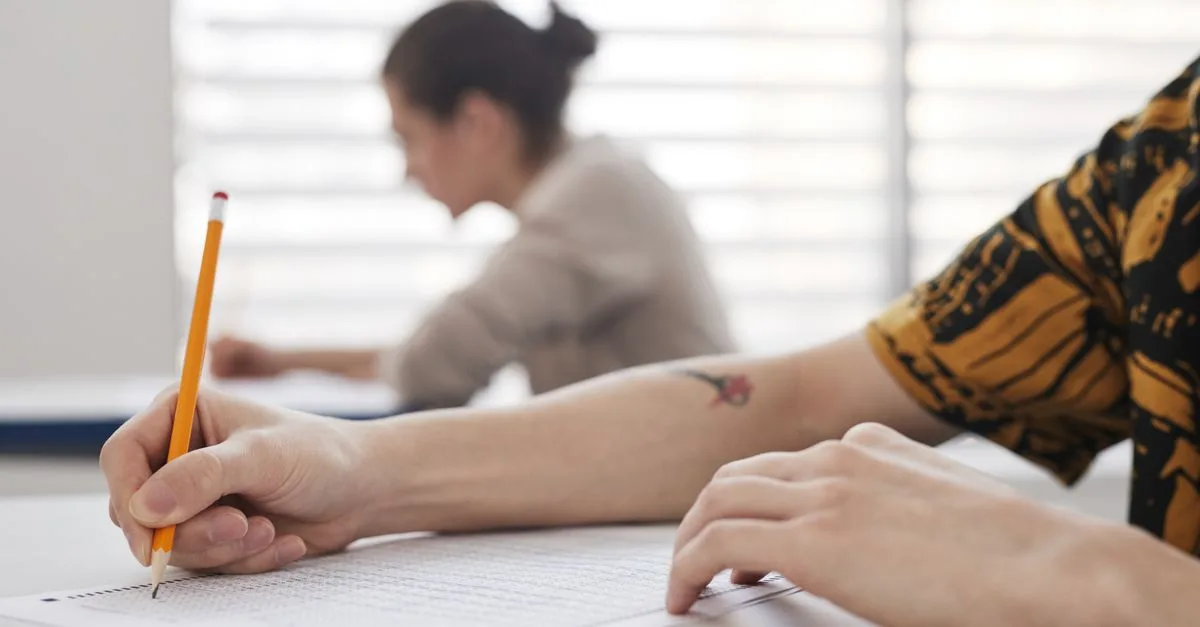 préparez efficacement votre examen de conduite avec nos conseils et ressources complets pour réussir votre test de conduite en toute confiance.
