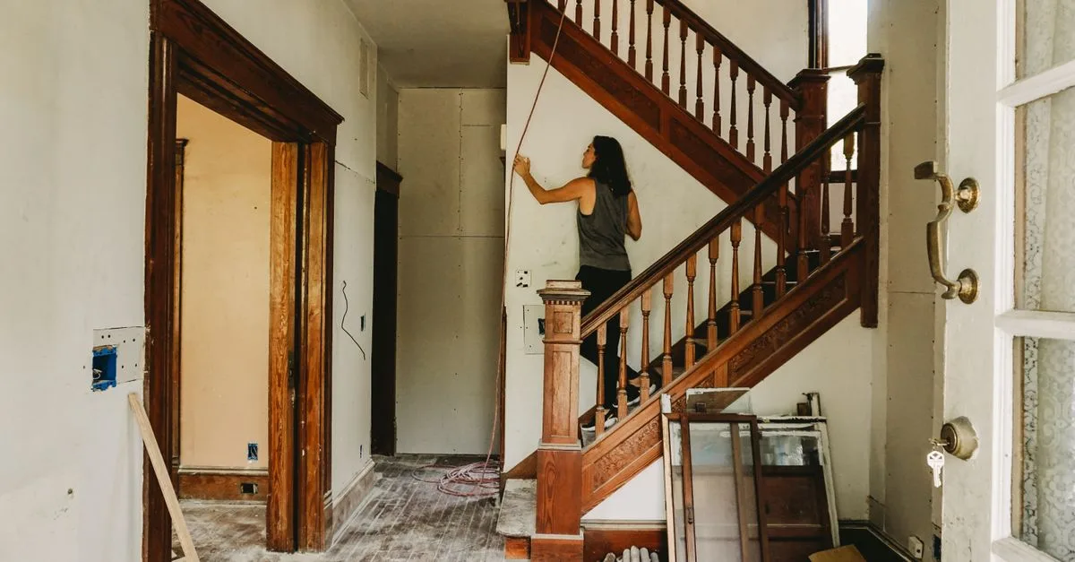 découvrez nos services de rénovation de maison pour transformer votre intérieur avec qualité et savoir-faire. faites de votre maison un espace moderne et confortable.