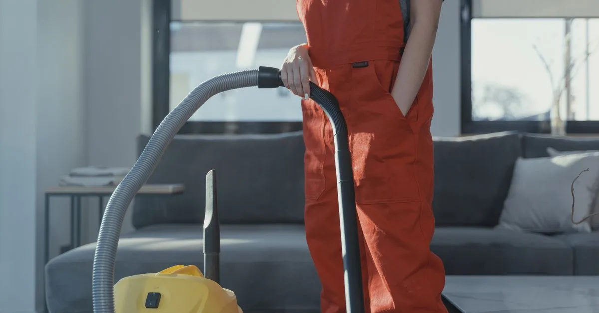 découvrez nos services à domicile professionnels et fiables pour répondre à tous vos besoins quotidiens avec efficacité et qualité.