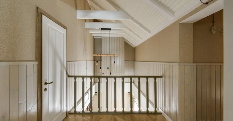 installation de panneaux de plafond en pvc : guide complet pour une pose facile, durable et esthétique de vos plafonds.