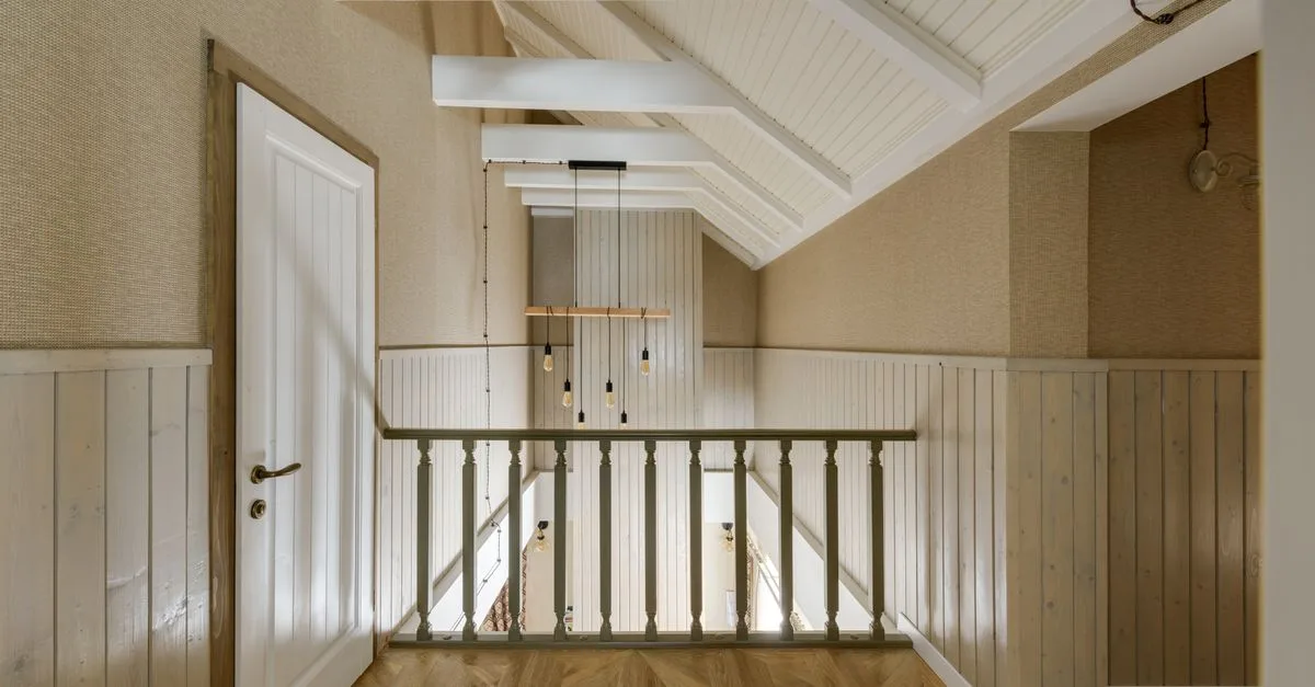 installation de panneaux de plafond en pvc : guide complet pour une pose facile, durable et esthétique de vos plafonds.