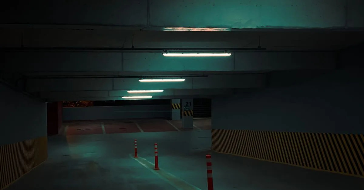 découvrez comment isoler le plafond de votre garage pour améliorer le confort thermique, réduire les pertes de chaleur et réaliser des économies d’énergie.