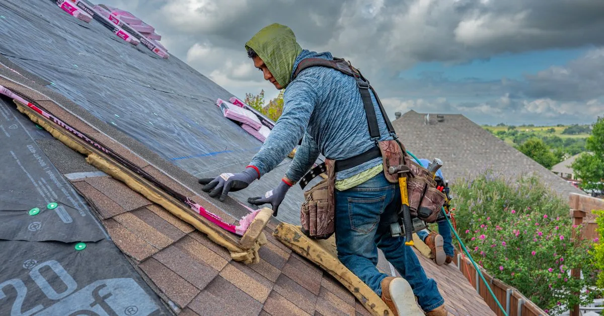 découvrez les solutions d’isolation mince pour toiture et améliorez le confort thermique de votre logement tout en préservant l’espace sous les combles.
